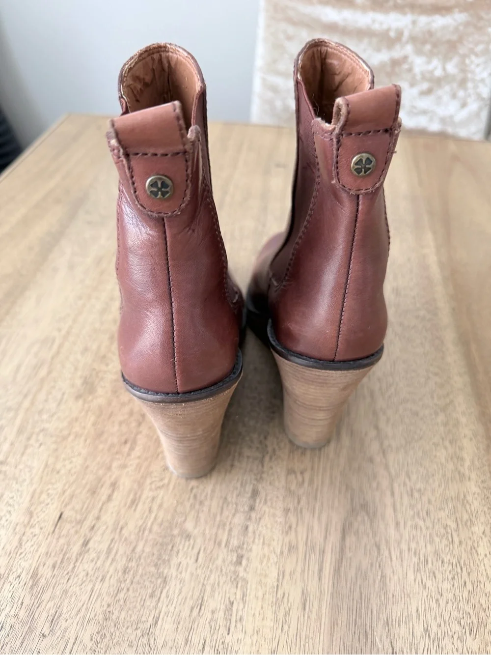 Lucky Brand Fedora brown leather wedge ankle booties womens 8 Chelsea Boots